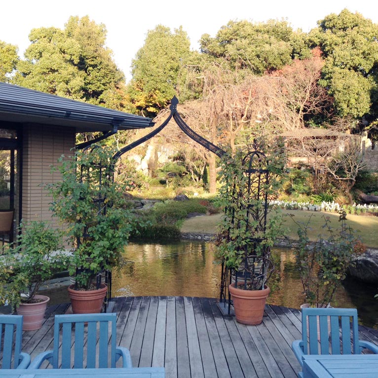 創立メンバー天野麻里絵さんのガーデニングミュージアム花遊庭を訪問しました